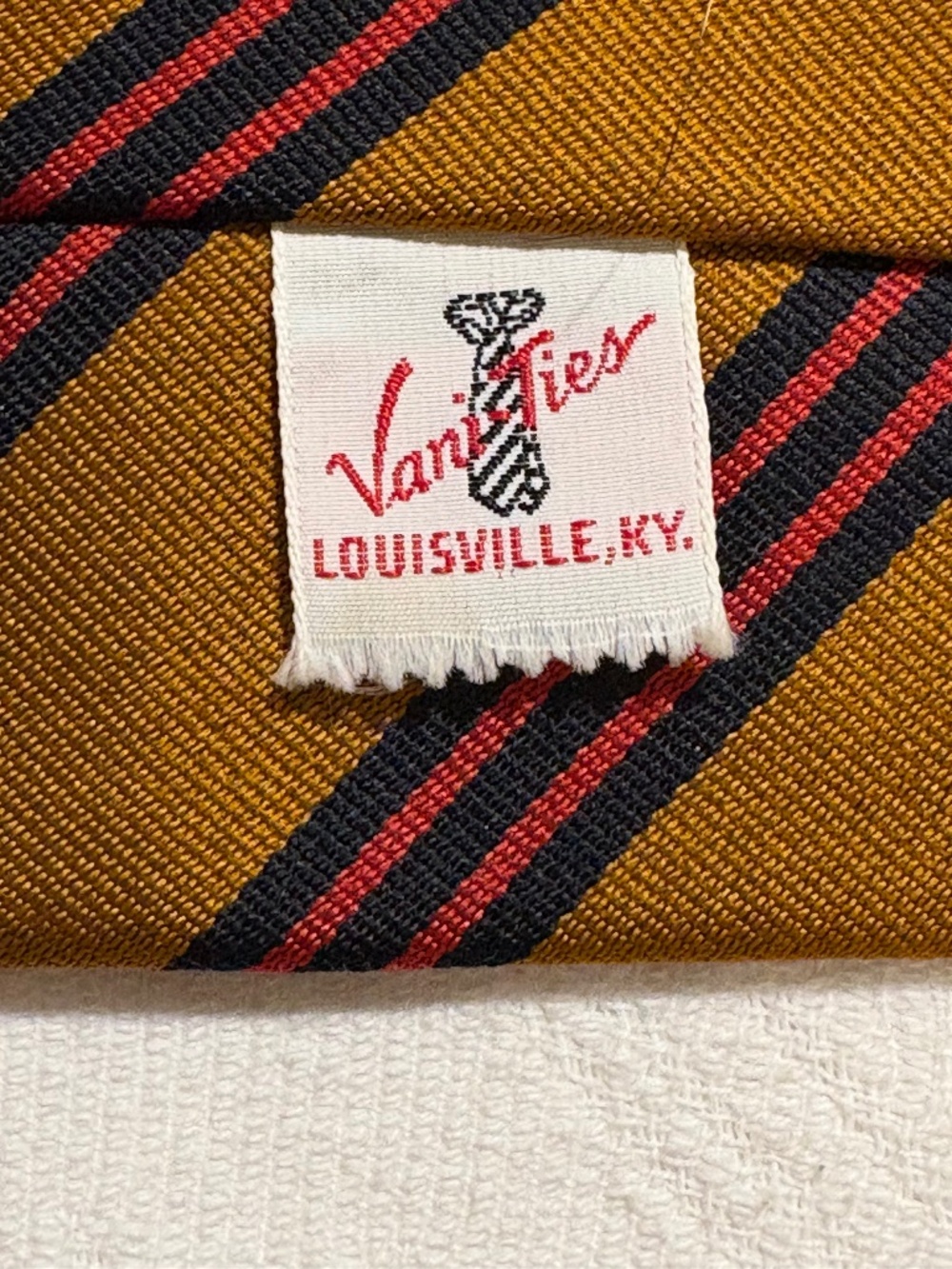 VTG VaniTies Louisville KY Regimental Stripe Repp Tie Bronze Gold Navy Red